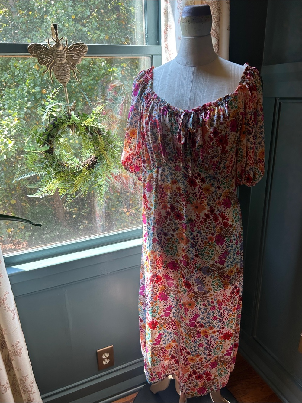Stratus brand by Chenault Floral Off-Shoulder Midi Dress in Multicolor